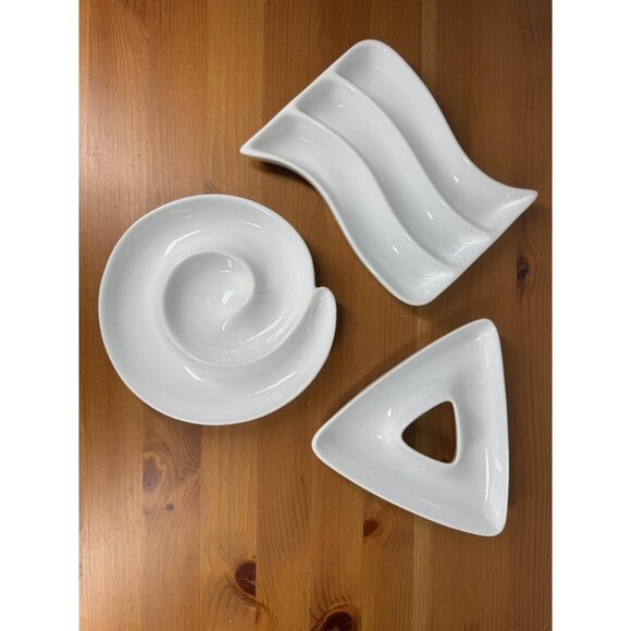 1999 Crate & Barrel White Porcelain Appetizer Oil Dip Dishes 3 Shapes Lot of 3 - Picture 1 of 13